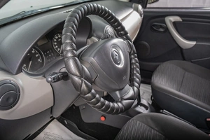 Хетчбэк Renault Sandero 2011 года, 689000 рублей, Томск