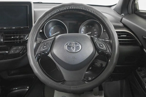 Внедорожник Toyota C-HR 2017 года, 2359000 рублей, Кемерово