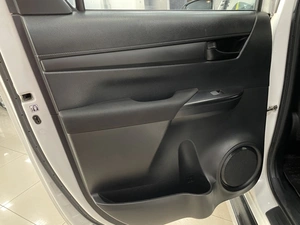 Пикап Toyota Hilux 2021 года, 4497000 рублей, Солонцы