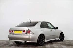 Седан Toyota Altezza 1999 года, 609000 рублей, Сургут