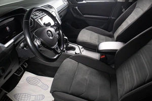 Внедорожник Volkswagen Tiguan 2018 года, 2899000 рублей, Оренбург