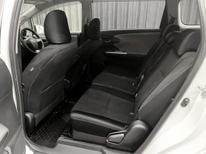 Минивэн Toyota Wish 2009 года, 1250000 рублей, Красноярск