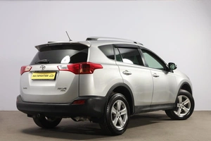 Внедорожник Toyota RAV4 2014 года, 2399000 рублей, Новосибирск