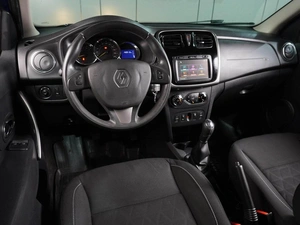 Хетчбэк Renault Sandero 2017 года, 1020000 рублей, Воронеж