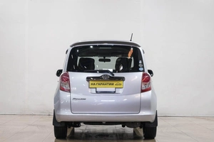 Хетчбэк Toyota Ractis 2009 года, 699000 рублей, Новокузнецк
