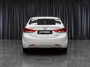 Седан Hyundai Elantra 2011 года, 949000 рублей, Тюмень