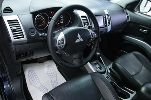 Внедорожник Mitsubishi Outlander 2011 года, 1298000 рублей, Солонцы