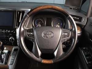 Минивэн Toyota Alphard 2017 года, 4080000 рублей, Омск
