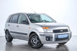 Хетчбэк Ford Fusion 2008 года, 349000 рублей, Челябинск