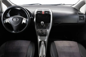 Хетчбэк Toyota Auris 2007 года, 799000 рублей, Красноярск