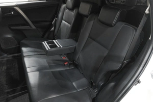 Внедорожник Toyota RAV4 2015 года, 2379000 рублей, Новокузнецк