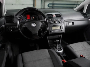 Минивэн Volkswagen Touran 2006 года, 719000 рублей, Воронеж