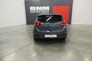 Хэтчбек Kia Ceed 2015 года, 1180000 рублей, Курск