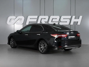 Седан Toyota Camry 2023 года, 3849000 рублей, Красный Пахарь