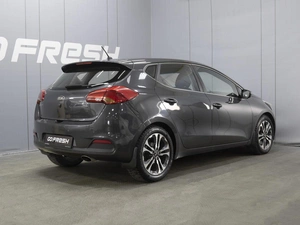 Хетчбэк Kia Ceed 2013 года, 1110000 рублей, Омск
