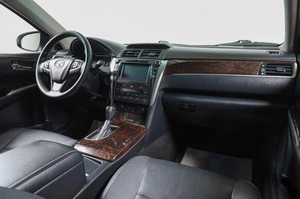 Седан Toyota Camry 2016 года, 2049000 рублей, Новосибирск