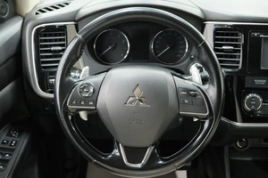 Внедорожник Mitsubishi Outlander 2015 года, 2099000 рублей, Омск