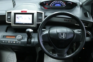 Минивэн Honda Freed 2011 года, 1058000 рублей, Солонцы