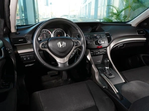 Седан Honda Accord 2010 года, 938000 рублей, Тверь