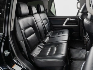 Внедорожник Toyota Land Cruiser 2018 года, 6700000 рублей, Тюмень