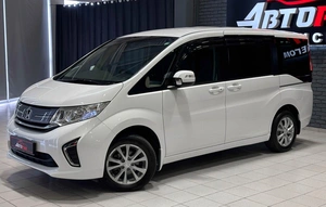 Минивэн Honda Stepwgn 2015 года, 1670000 рублей, Красноярск