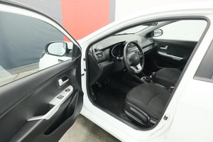 Хэтчбек Kia Rio 2012 года, 1085000 рублей, Курск