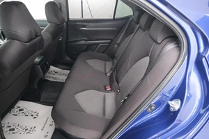 Седан Toyota Camry 2017 года, 2699000 рублей, Красноярск