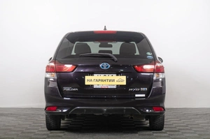 Универсал Toyota Corolla Fielder 2017 года, 1599000 рублей, Томск