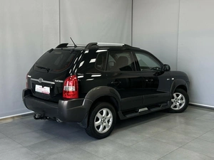Внедорожник Hyundai Tucson 2005 года, 895000 рублей, Красноярск