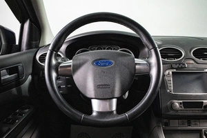 Седан Ford Focus 2009 года, 469000 рублей, Сургут