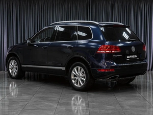 Внедорожник Volkswagen Touareg 2012 года, 1999000 рублей, Тюмень