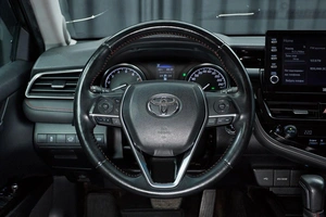Седан Toyota Camry 2021 года, 2699000 рублей, Красноярск