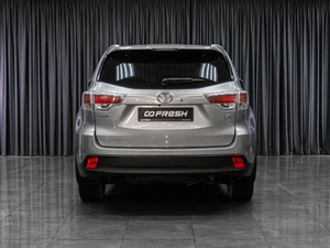 Внедорожник Toyota Highlander 2014 года, 3199000 рублей, Тюмень