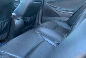 Седан Hyundai Sonata 2010 года, 1075000 рублей, Солонцы
