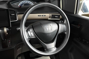 Минивэн Honda Freed 2010 года, 879000 рублей, Тюмень