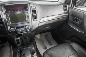 Внедорожник Mitsubishi Pajero 2012 года, 2049000 рублей, Барнаул