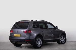 Внедорожник Volkswagen Touareg 2008 года, 1269000 рублей, Томск