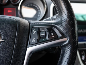 Хетчбэк Opel Astra 2012 года, 770000 рублей, Краснодар