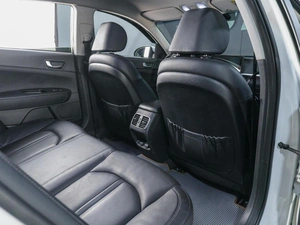 Седан Kia Optima 2019 года, 2550000 рублей, Сургут