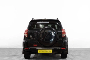 Внедорожник Toyota RAV4 2011 года, 1799000 рублей, Барнаул