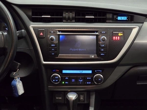 Хетчбэк Toyota Auris 2013 года, 1150000 рублей, Красноярск