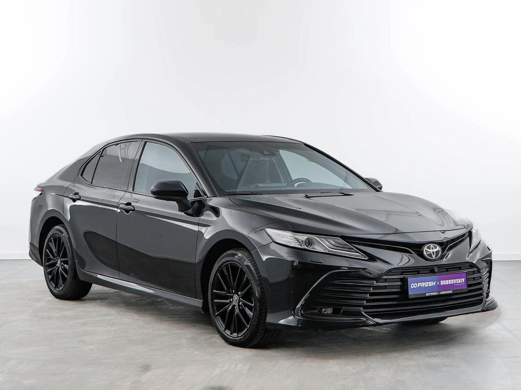 Седан Toyota Camry 2021 года, 3194404 рублей, Москва