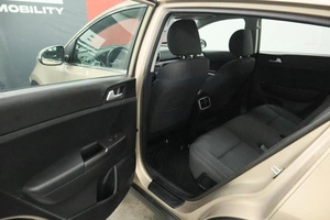 Внедорожник Kia Sportage 2017 года, 1950000 рублей, Курск