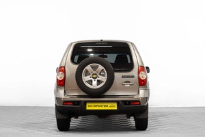 Внедорожник Chevrolet Niva 2016 года, 799000 рублей, Барнаул