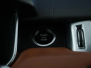 Внедорожник Land Rover Range Rover Sport 2015 года, 3999777 рублей, Москва