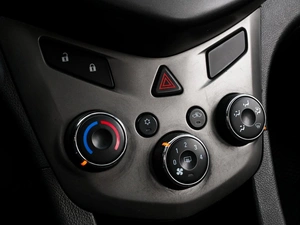 Хетчбэк Chevrolet Aveo 2012 года, 649000 рублей, Волгоград