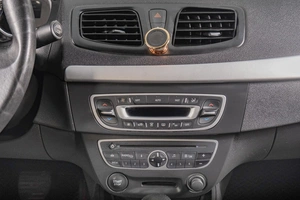 Седан Renault Fluence 2012 года, 799000 рублей, Томск