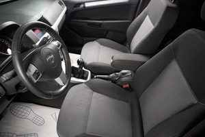 Хетчбэк Opel Astra 2010 года, 599000 рублей, Оренбург