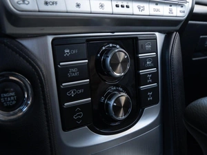 Внедорожник Toyota Land Cruiser Prado 2011 года, 3090000 рублей, Волгоград
