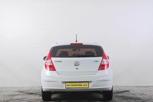 Хетчбэк Hyundai i30 2009 года, 749000 рублей, Кемерово